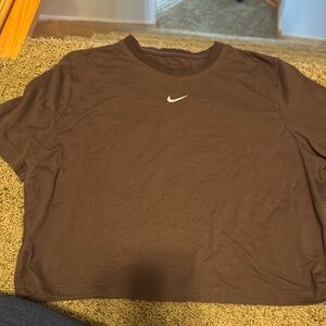 Nike Slim Fit Cropped Tee Brown XL
